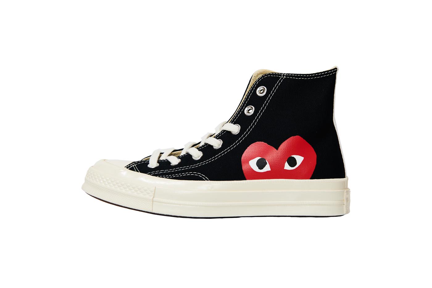 converse con el corazon rojo